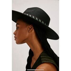 NWOT Free People Wide-Brim Wool Hat – Black with Green Band